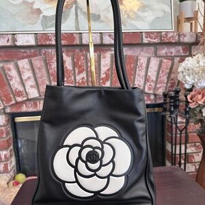 Rare Black Chanel Camelia flower‎ Tote Bag